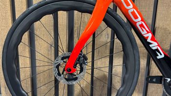 Used Pinarello DOGMA F DURA ACE Di2 2025 2025 Road & Gravel, Orange — image 15 of 16