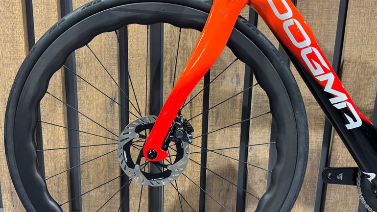 Used Pinarello DOGMA F DURA ACE Di2 2025 2025 Road & Gravel, Orange — image 15 of 16