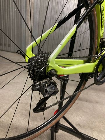 Guerciotti Eureka Shimano Ultegra 2019 Road & Gravel d'occasion — image 4 sur 15