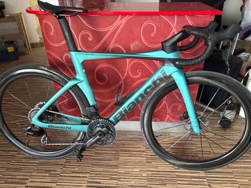 Bianchi Oltre PRO SRAM FORCE ETAP AXS 2025 2025 Road & Gravel d'occasion