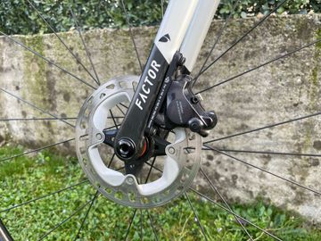 Used Factor O2 Shimano Ultegra Di2 2022 Road & Gravel, White — image 6 of 10