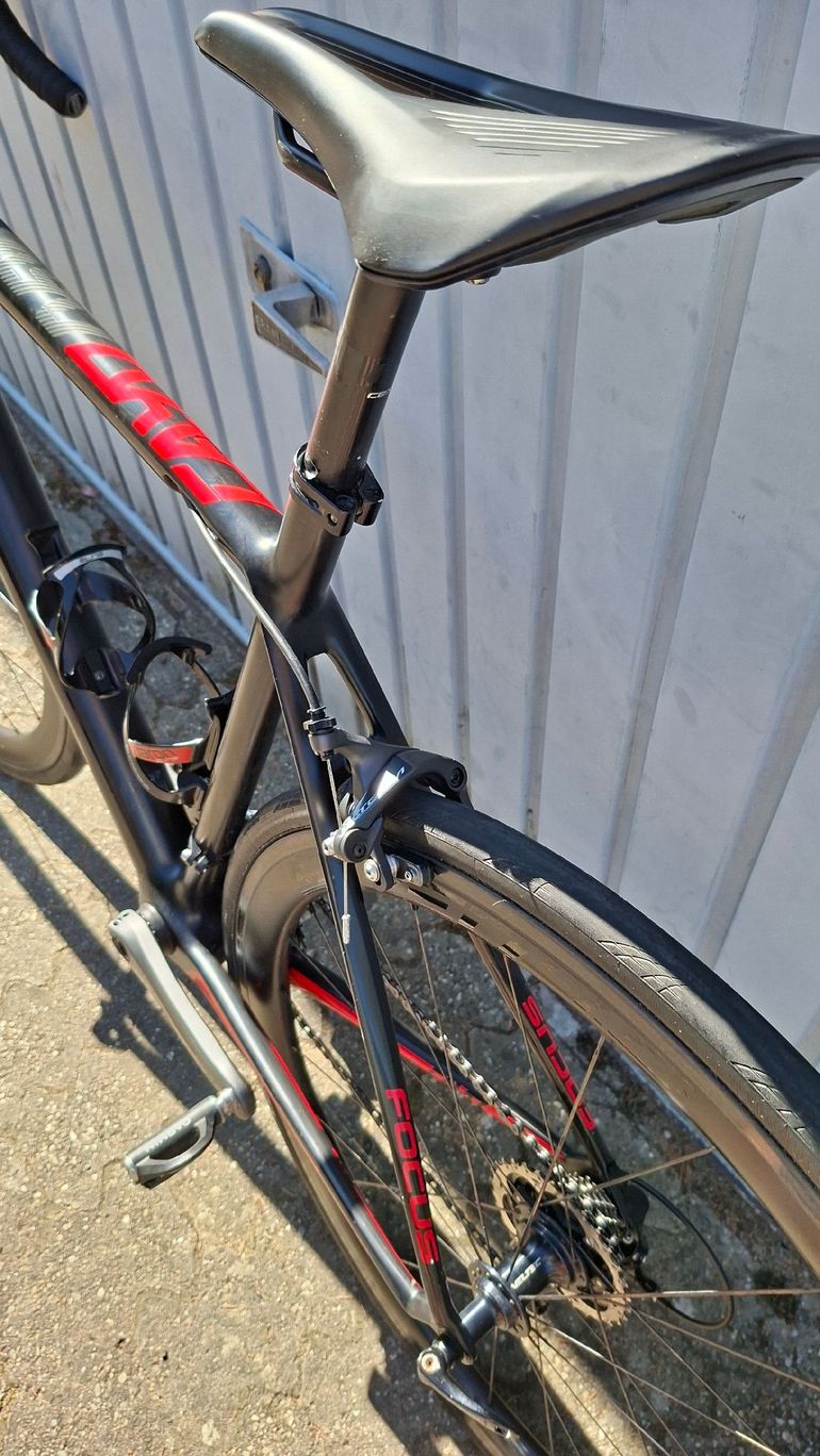 Used Focus Cayo Shimano 105 2018 Road & Gravel, Black — image 4 of 4