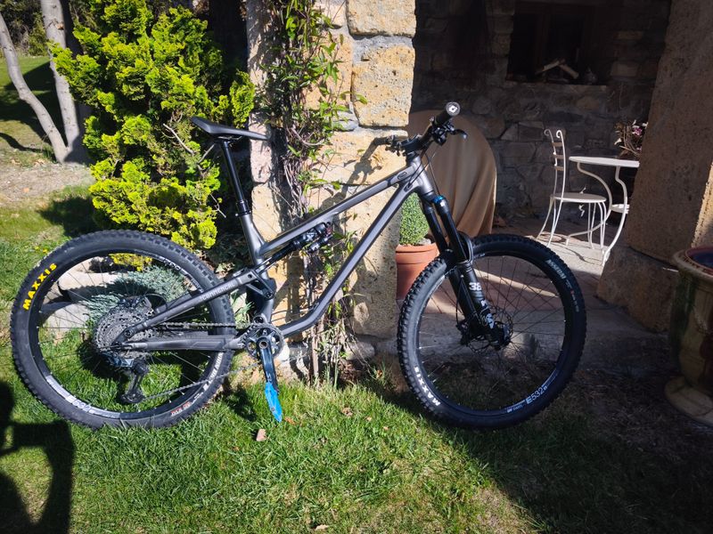 Commencal Meta Sx 2023 Mountainbike usato, Grigio chiaro — immagine 5 di 7