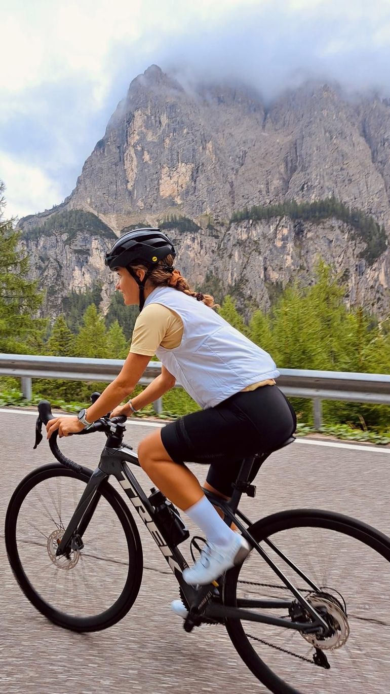 Used Trek Émonda SL 6 Disc Pro 2022 2022 Road & Gravel, Black — image 3 of 4