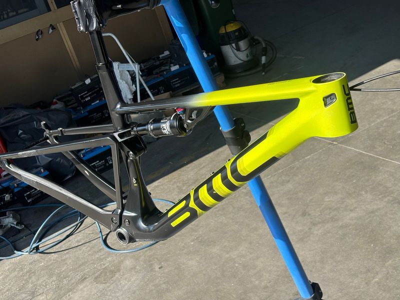 Käytetty BMC Fourstroke 01 FRS 2024 Frameset 2024 Mountainbike — kuva 11 / 11