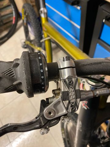 Used Maverick Custom Shimano Deore XT 2000 Mountainbike, Orange — image 4 of 8