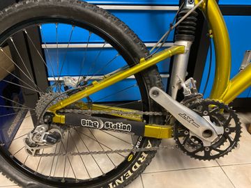 Used Maverick Custom Shimano Deore XT 2000 Mountainbike, Orange — image 2 of 8