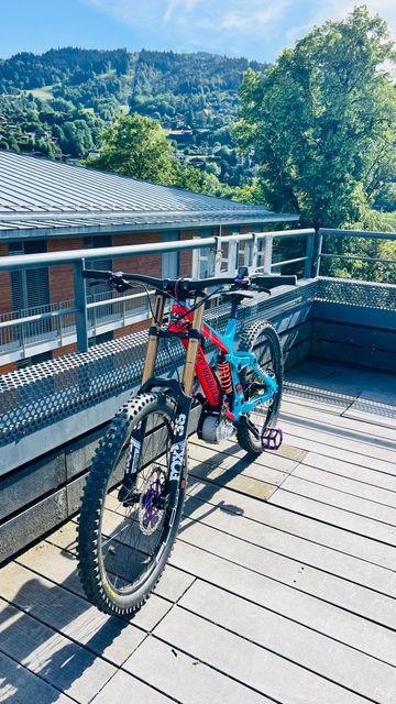 Używany Rocky Mountain Maiden Shimano XTR 2018 Mountainbike — zdjęcie 2 z 8