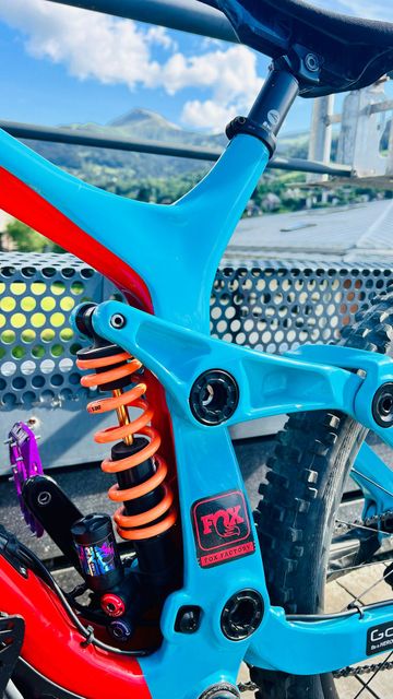 Używany Rocky Mountain Maiden Shimano XTR 2018 Mountainbike — zdjęcie 7 z 8