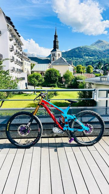 Używany Rocky Mountain Maiden Shimano XTR 2018 Mountainbike — zdjęcie 1 z 8