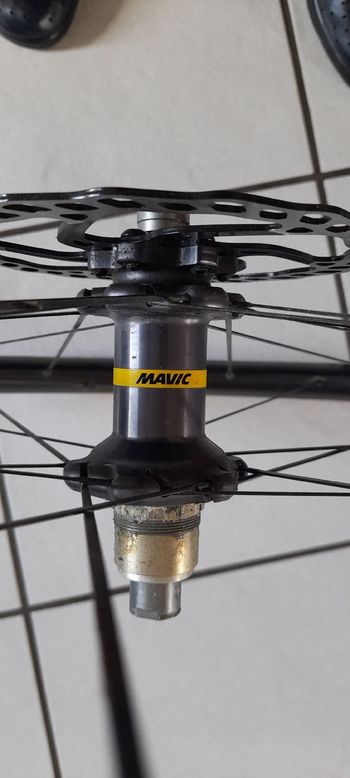 Used Specialized Men's Epic Expert 2019 2019 Mountainbike — image 10 of 13