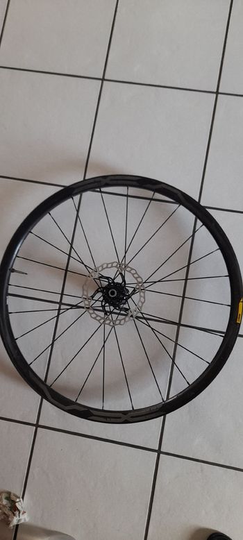 Used Specialized Men's Epic Expert 2019 2019 Mountainbike — image 9 of 13