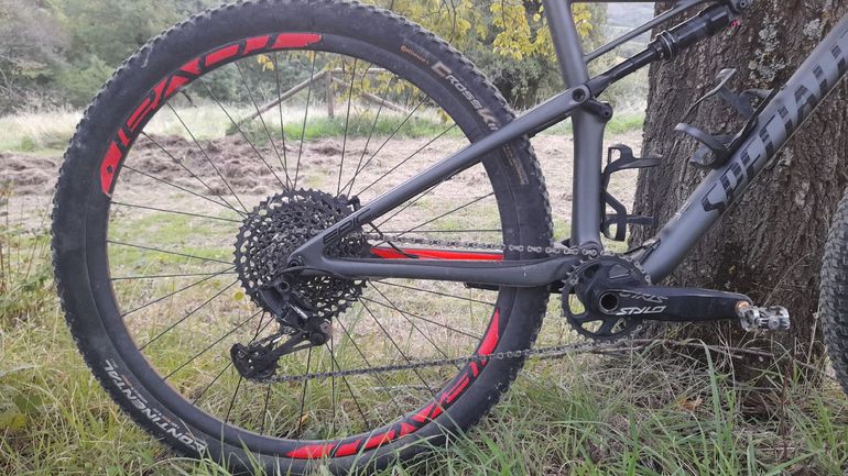 Used Specialized Men's Epic Expert 2019 2019 Mountainbike — image 4 of 13
