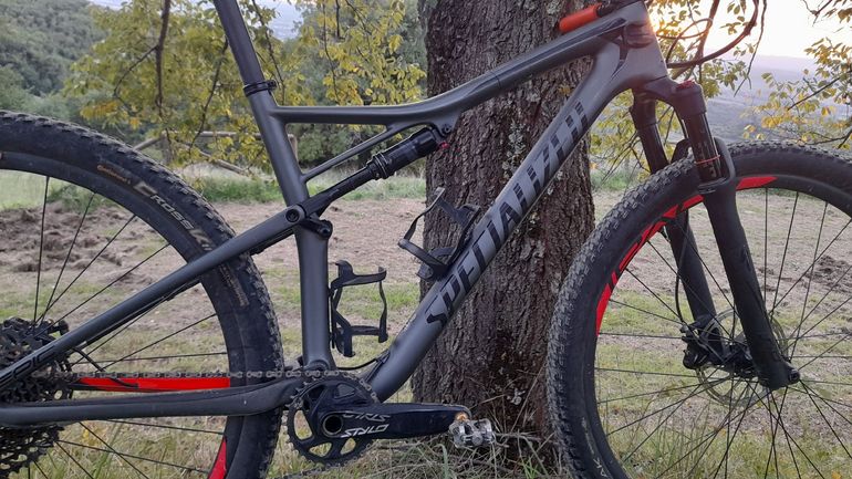 Used Specialized Men's Epic Expert 2019 2019 Mountainbike — image 3 of 13
