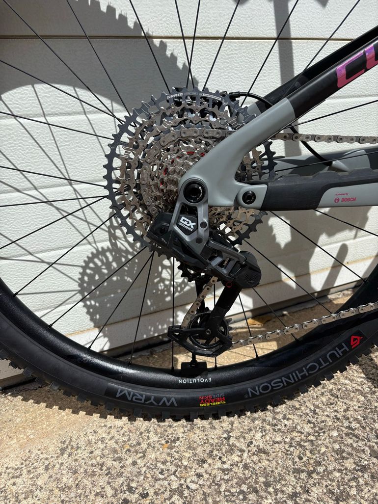 Used CUBE Ams SRAM GX Eagle AXS 2024 Mountainbike, Light Gray, 29 — image 8 of 13