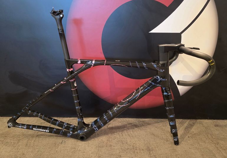 Used Lapierre Lapierre Xelius SL Synopsis Edition Frameset 2023 Road & Gravel, Hellgrau — image 23 of 32