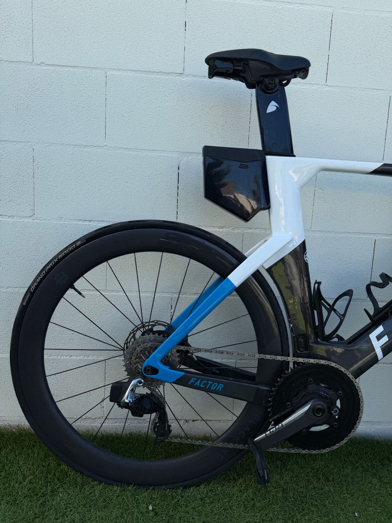 Used Factor Hanzo Shimano Ultegra 2020 Road & Gravel, Black — image 5 of 9