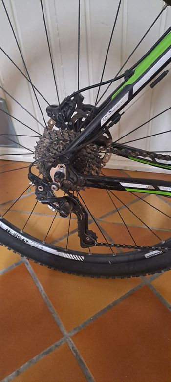 Used Trek Gary Fisher 2017 Mountainbike, Black, 29 — image 5 of 6