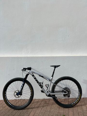 Brugt Trek Supercaliber Sram Eagle Transmission X0 2025 Mountainbike — billede 12 af 13