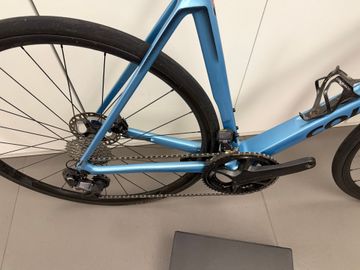 Used Colnago v4 Custom Shimano Ultegra Di2 2025 Road & Gravel, Blue — image 2 of 12