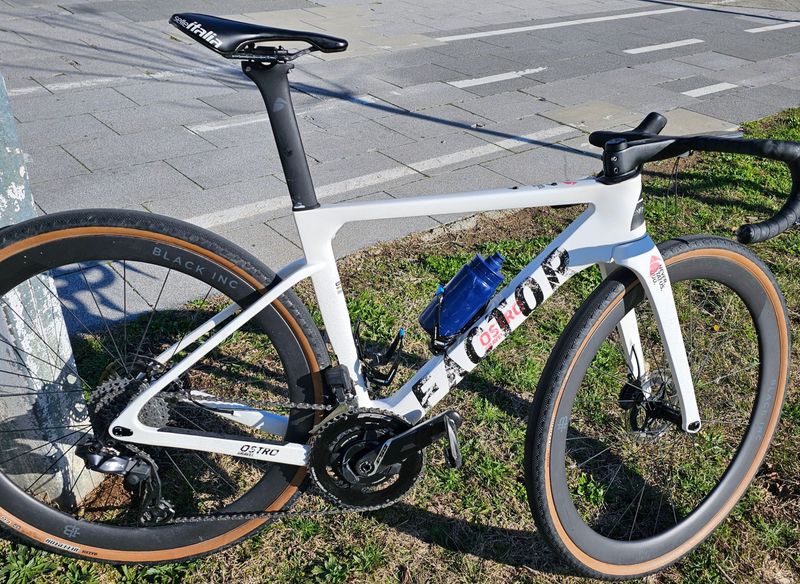 Used Factor Ostro Shimano GRX Di2 2024 Road & Gravel