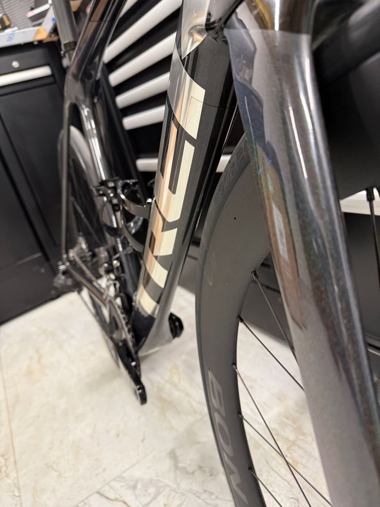 Used Trek Émonda SLR 6 AXS 2024 2024 Road & Gravel — image 10 of 11
