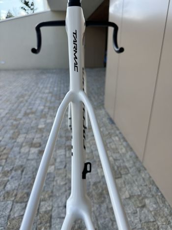 Used Specialized Tarmac SL8 Expert - Shimano Ultegra Di2 2025 Frameset 2025 Road & Gravel, White — image 14 of 17