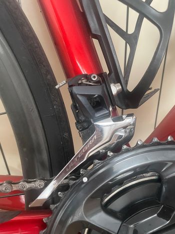 Used Cervélo R5 Ultegra 6800 2017 2017 Road & Gravel, Red — image 9 of 10