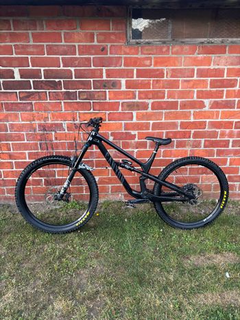 Used Canyon Spectral 29 CF 7 2022 2022 Mountainbike — image 2 of 9