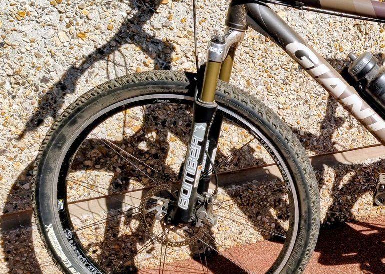 Used Giant Cross Country XtC3 2005 Mountainbike — image 2 of 3