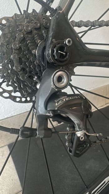 Used Focus Izalco Shimano Ultegra 2018 Road & Gravel, Black — image 4 of 16