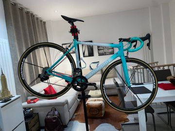 Bianchi Specialissima Sram eTap 2017 2017 Road & Gravel usato, Bianco — immagine 1 di 6
