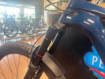 Brugt Trek Fuel EXe 9.8 2023 2023 Mountainbike — billede 26 af 35