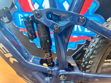 Brugt Trek Fuel EXe 9.8 2023 2023 Mountainbike — billede 34 af 35