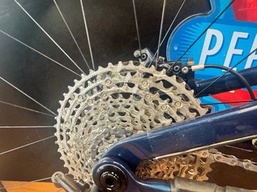 Brugt Trek Fuel EXe 9.8 2023 2023 Mountainbike — billede 27 af 35