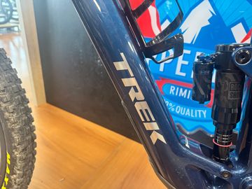 Brugt Trek Fuel EXe 9.8 2023 2023 Mountainbike — billede 23 af 35