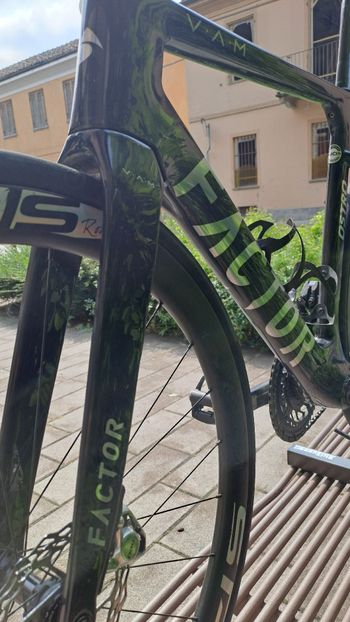 Used Factor OSTRO VAM SRAM Red AXS 2022 Frameset 2022 Road & Gravel, Black — image 5 of 9