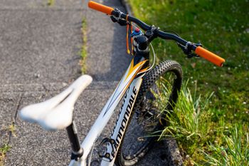Used Cannondale TAURINE SL1 27,5" 2009 2009 Mountainbike, White — image 5 of 16