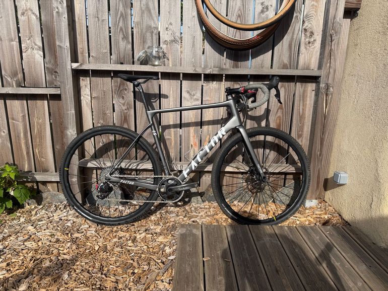 Used Factor LS - SRAM Rival eTap AXS 2023 2023 Road & Gravel, Light Gray — image 1 of 4