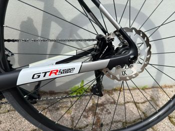 Used Wilier GTR Team Disc SHIMANO 105 R7020 2022 2022 Road & Gravel, Black — image 8 of 13
