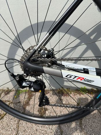 Used Wilier GTR Team Disc SHIMANO 105 R7020 2022 2022 Road & Gravel, Black — image 4 of 13