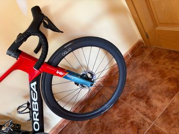 Used Orbea ORCA AERO M10I REPLICA 2024 2024 Road & Gravel, Negro — image 2 of 5