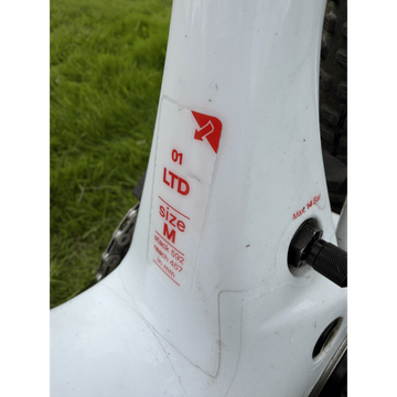 Used BMC Fourstroke 01 LTD 2023 2023 Mountainbike, White, 29 — image 10 of 20