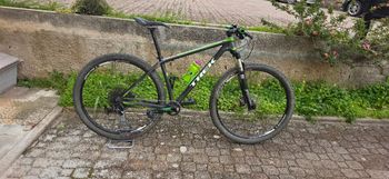 Used trek superfly 9.8 carbonio tg 18.5 Trek superfly 9.8 carbonio tg 18.5 Custom SRAM GX 2016 MTB
