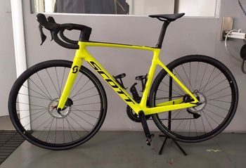 Used Scott Addict RC 30 2020 2020 Road & Gravel, Orange — image 16 of 16