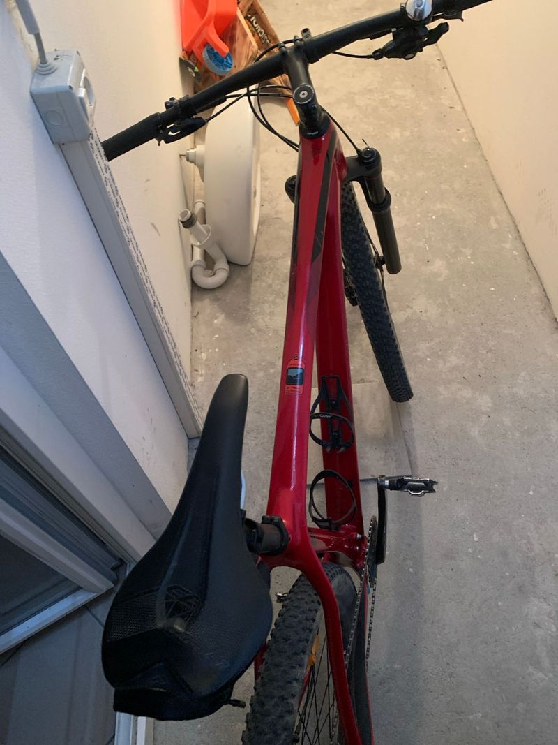 Used Merida BIG.NINE XT 2023 2023 Mountainbike, Red, 29 — image 4 of 21