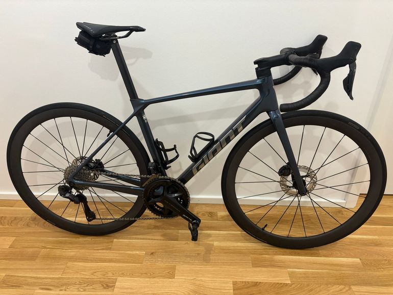 Used Giant TCR Advanced Pro 0 Di2 2025 2025 Road & Gravel, Azul — image 1 of 9