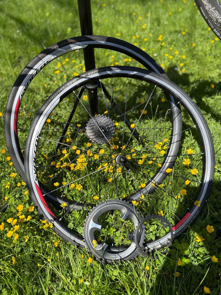 Used Scott Addict Shimano Ultegra 2018 Road & Gravel, White — image 8 of 11