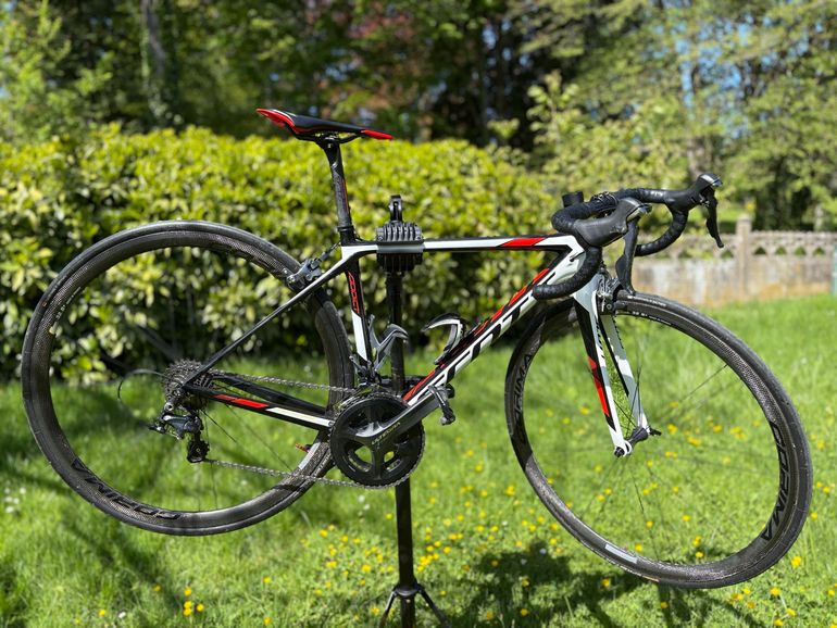 Used Scott Addict Shimano Ultegra 2018 Road & Gravel, White — image 1 of 11
