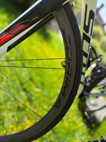 Used Scott Addict Shimano Ultegra 2018 Road & Gravel, White — image 2 of 11